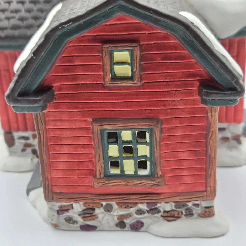 Vintage Dicken's Village O'Well Heartland Valley Village Red Barn With Silo  NEW